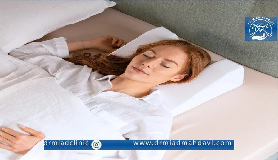نحوه خوابیدن صحیح بعد از بوتاکس